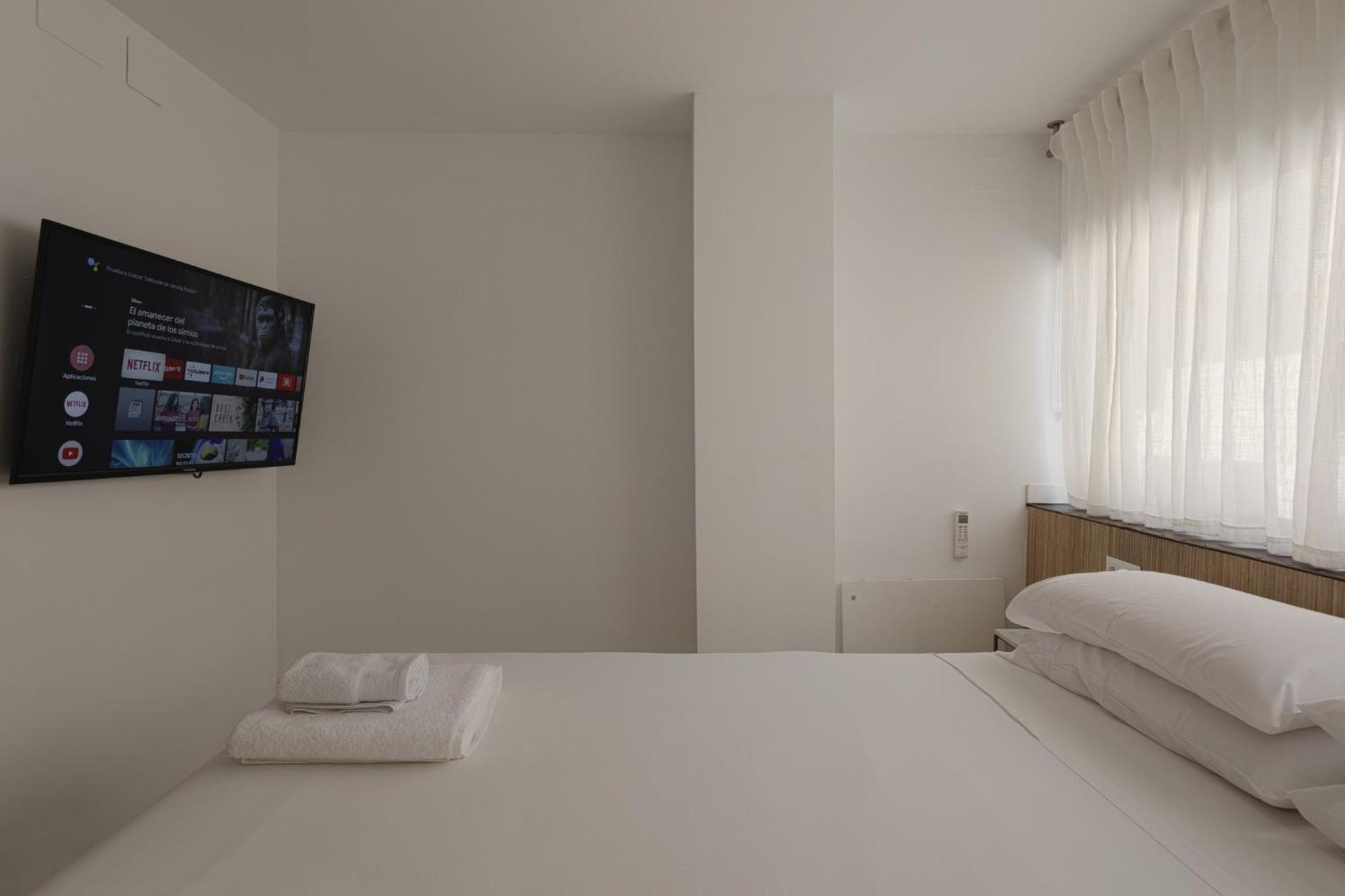 Beach Malagueta By Caleta Homes Málaga Dış mekan fotoğraf